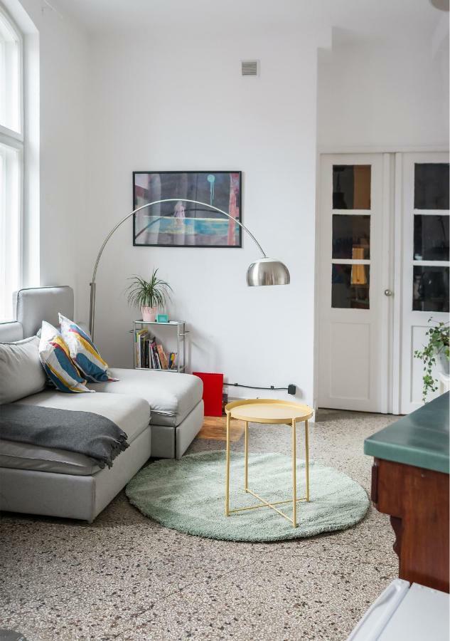 Loft Z Baldachimem Appartement Poznań Buitenkant foto