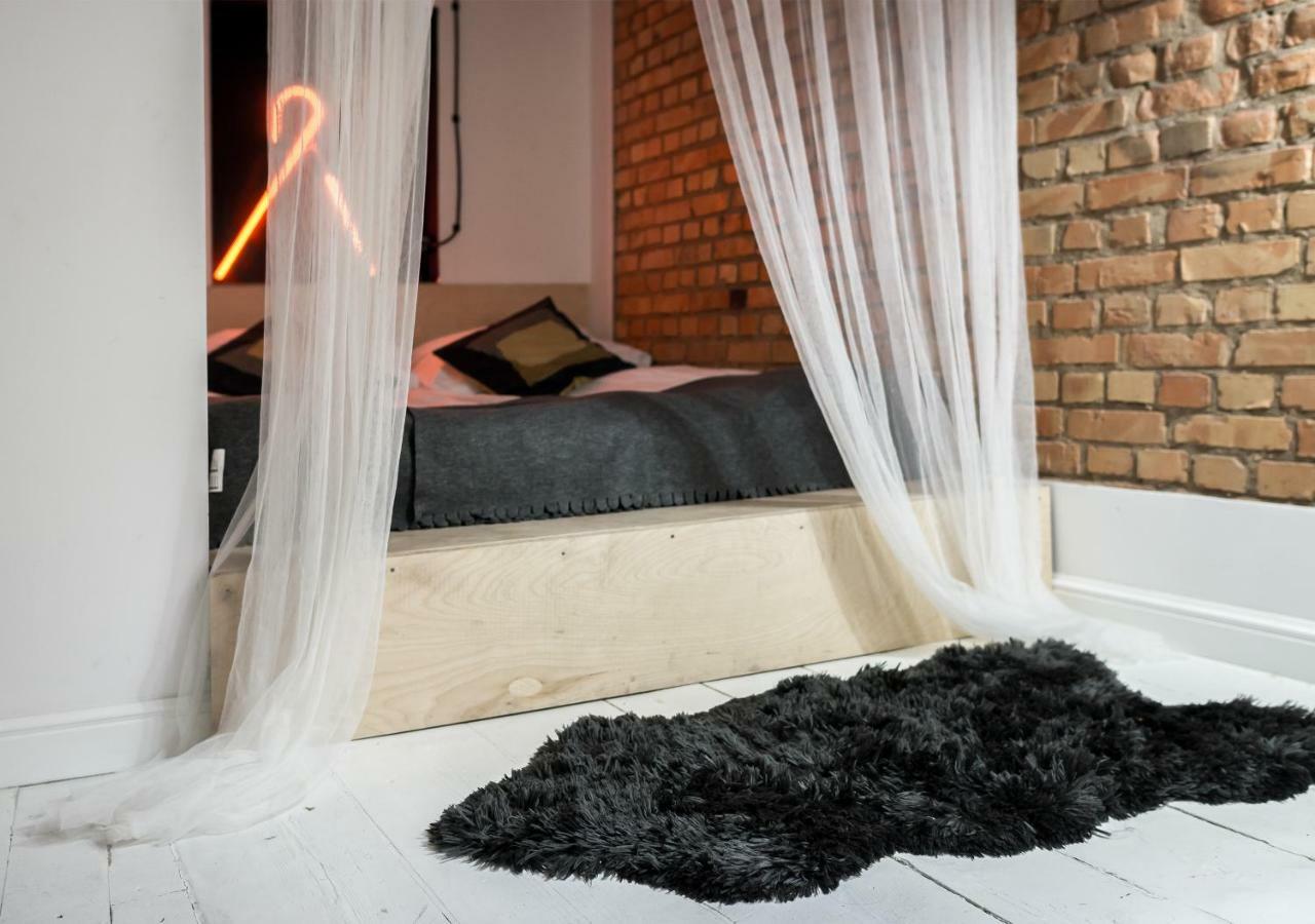 Loft Z Baldachimem Appartement Poznań Buitenkant foto